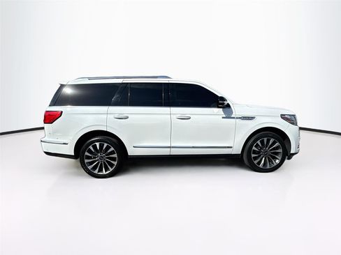 Used 2021 Lincoln Navigator Reserve w/ Luxury Package image 14