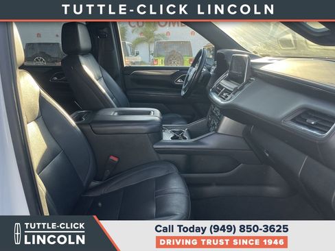 Used 2022 Chevrolet Tahoe RST w/ Luxury Package AWD/4WD image 16