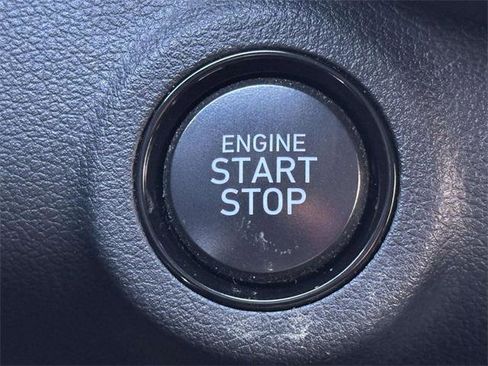 Certified 2024 Hyundai Venue SEL image 24