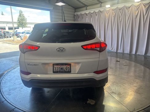 Used 2017 Hyundai Tucson SE FWD image 6