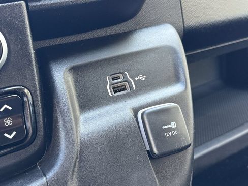 Used 2025 RAM ProMaster 2500 w/ Convenience Group FWD image 26