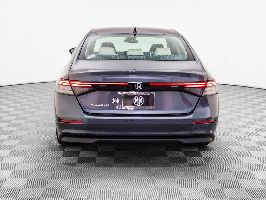 Used 2026 Honda Accord SE image 5