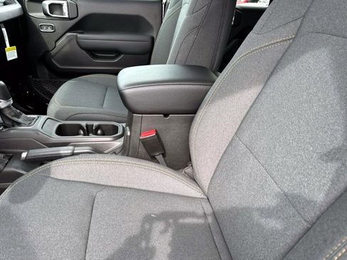 New 2026 Jeep Wrangler Unlimited Sport image 10