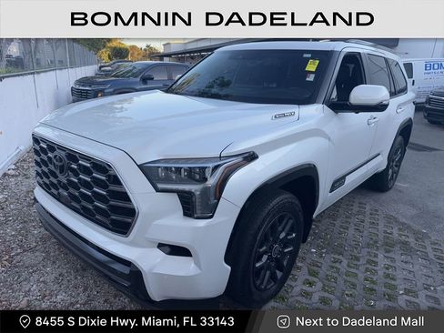 Used 2024 Toyota Sequoia Platinum image 1