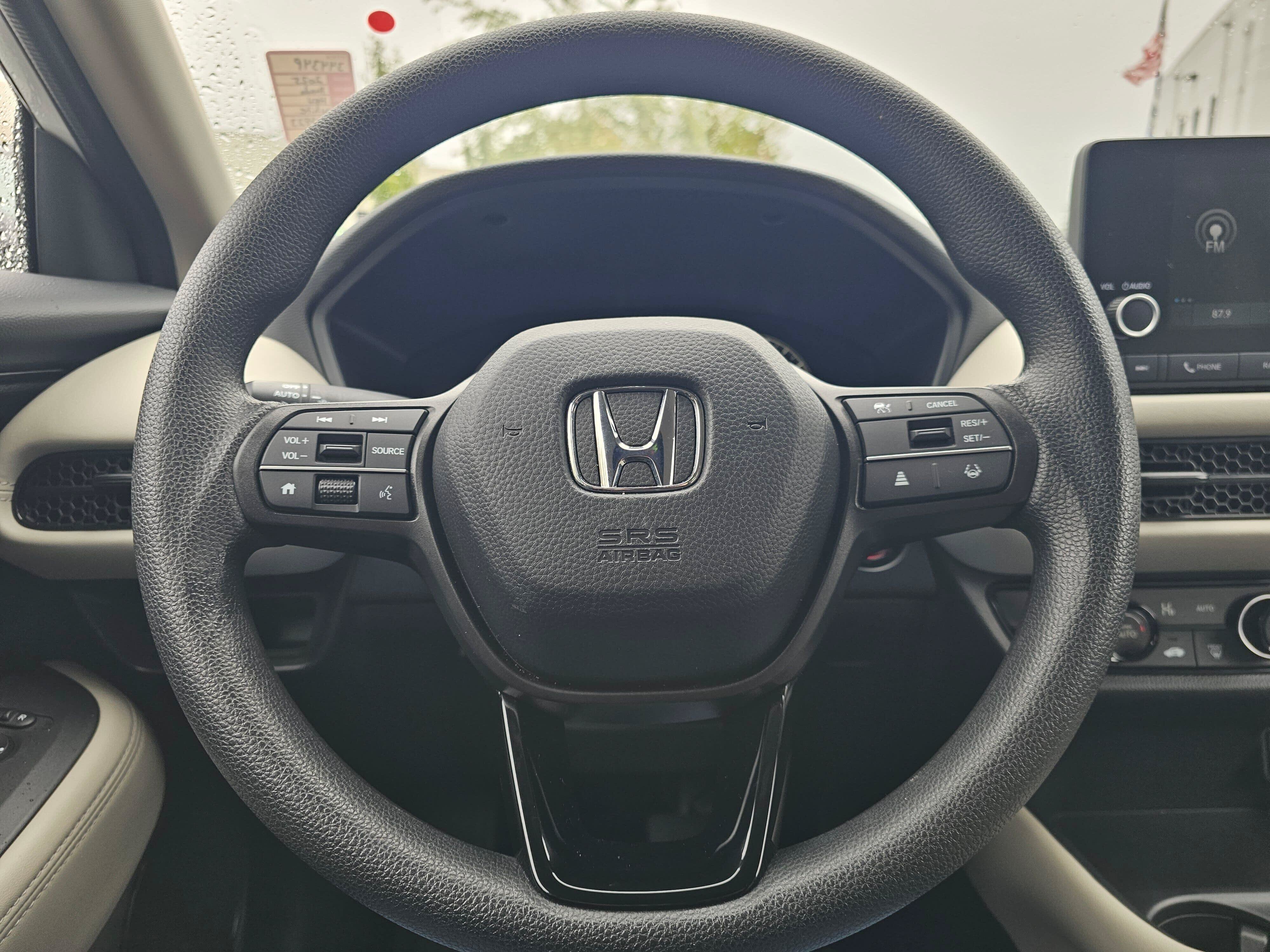 Used 2025 Honda HR-V LX image 25