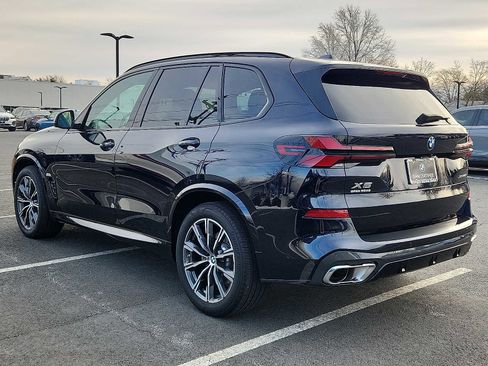 Certified 2024 BMW X5 xDrive40i w/ M Sport Package image 4