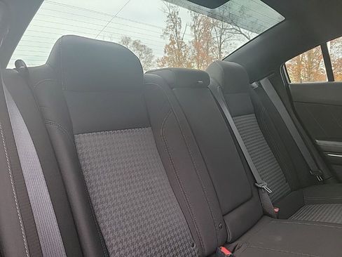 Used 2023 Dodge Charger SXT image 11