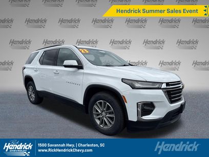 Used 2023 Chevrolet Traverse LT