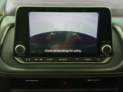 Used 2023 Nissan Rogue S FWD image 22