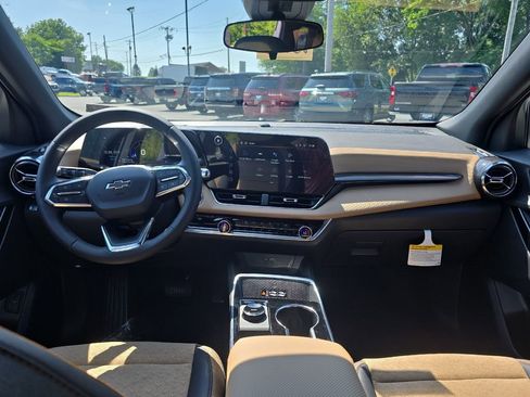 New 2026 Chevrolet Equinox ACTIV image 18