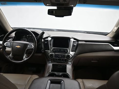 Used 2020 Chevrolet Suburban LT AWD/4WD image 51