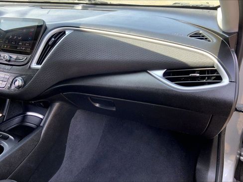 Used 2023 Chevrolet Malibu LT image 16