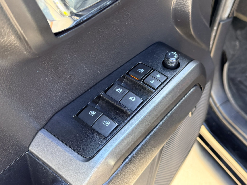 Used 2023 Toyota Tacoma TRD Off-Road w/ TRD Premium Off Road Package AWD/4WD image 23