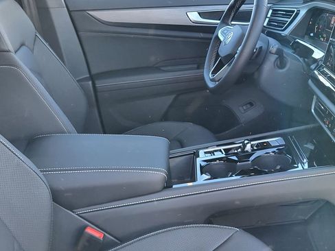 New 2026 Volkswagen Atlas Cross Sport SE image 21