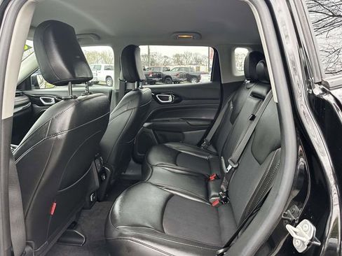 Used 2022 Jeep Compass Trailhawk AWD/4WD image 7