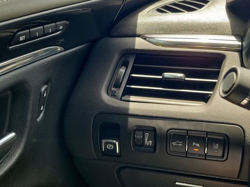 Used 2018 Chevrolet Impala Premier w/ Premier Confidence Package FWD image 22