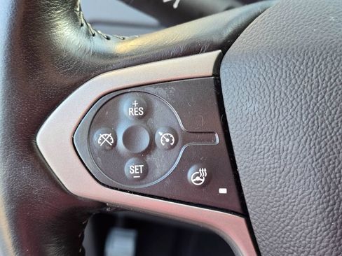 Used 2022 Chevrolet Colorado Z71 AWD/4WD image 19