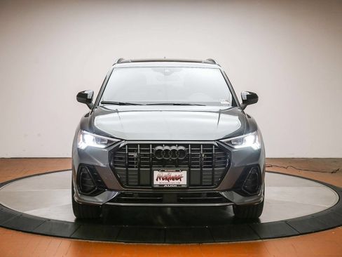 Certified 2025 Audi Q3 2.0T Premium Plus w/ Premium Plus Package AWD/4WD image 2