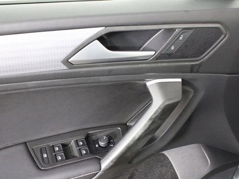 Used 2024 Volkswagen Tiguan S image 17