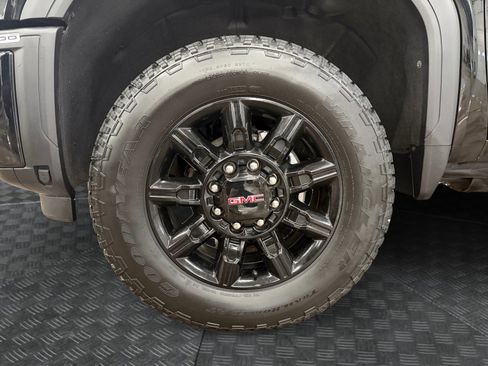 Used 2025 GMC Sierra 2500 AT4 AWD/4WD image 34