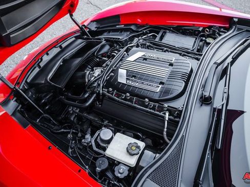 Used 2015 Chevrolet Corvette Z06 w/ 2LZ Preferred Equipment Group image 28