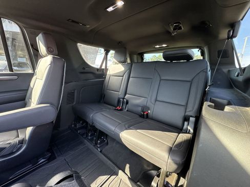 Used 2025 Chevrolet Suburban Z71 w/ Z71 Off-Road Package image 32