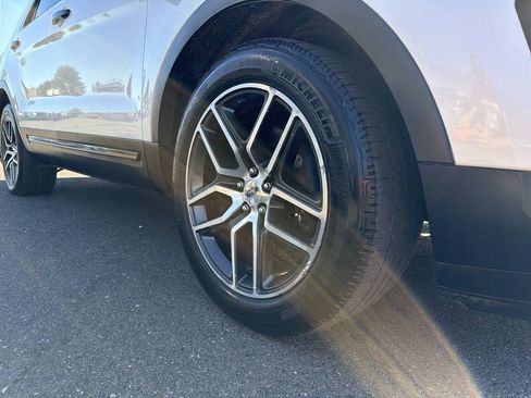 Used 2017 Ford Explorer Sport w/ Equipment Group 401A AWD/4WD image 16