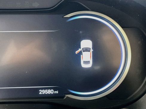 Used 2023 Genesis G70 2.0T w/ Sport Prestige Package image 18