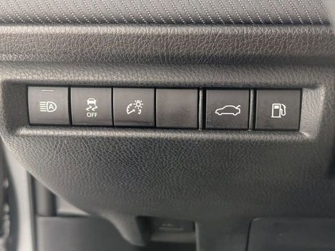 Used 2025 Toyota Camry SE FWD image 14