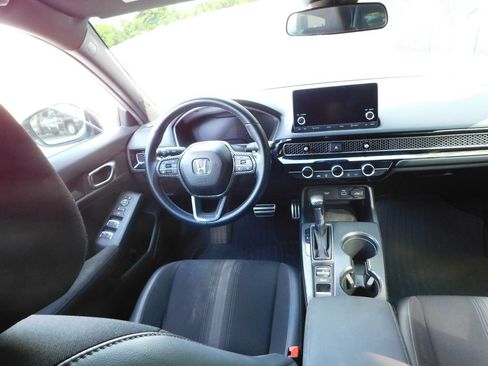 Used 2023 Honda Civic Sport image 6