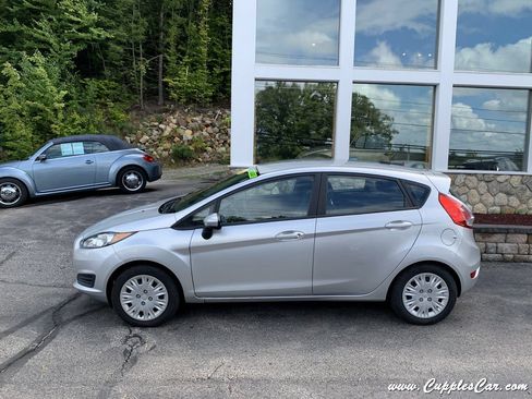 Used 2016 Ford Fiesta S FWD image 11