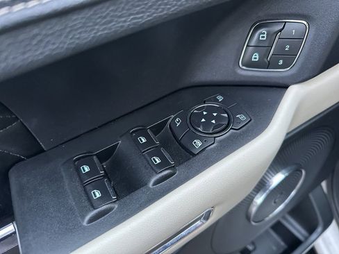 Used 2019 Ford Expedition Max Platinum image 15