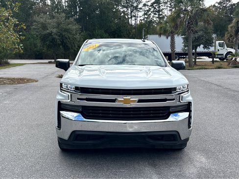 Used 2021 Chevrolet Silverado 1500 LT image 2