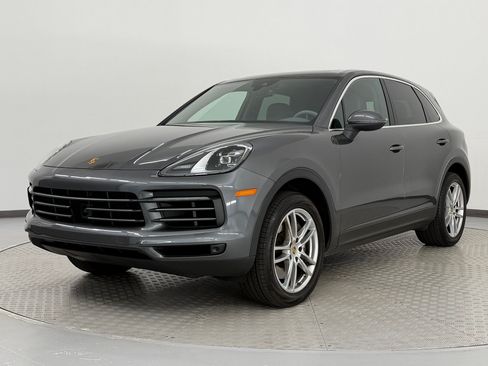 Certified 2023 Porsche Cayenne AWD/4WD image 1