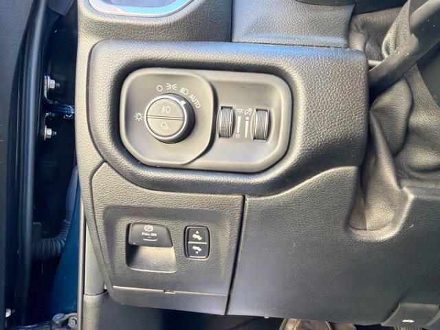 Used 2020 RAM 1500 Laramie AWD/4WD image 25