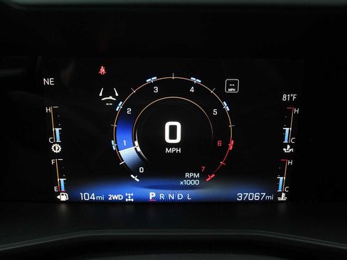 Used 2023 Chevrolet Colorado Trail Boss w/ Technology Package AWD/4WD image 37
