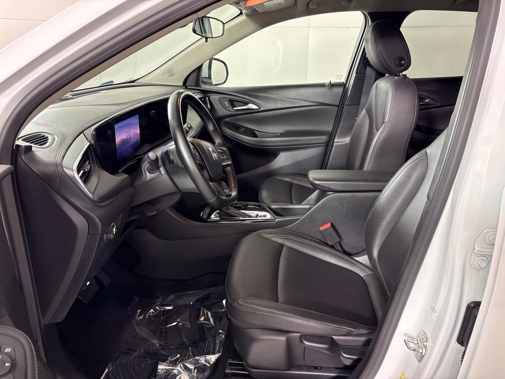 Used 2024 Buick Encore GX Sport Touring FWD image 24