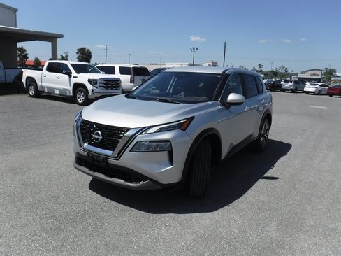 Used 2023 Nissan Rogue SV FWD image 21