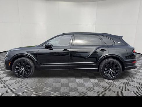 Used 2023 Bentley Bentayga Extended Wheelbase AWD/4WD image 9