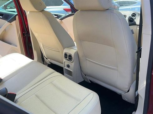 Used 2016 Volkswagen Tiguan S image 29