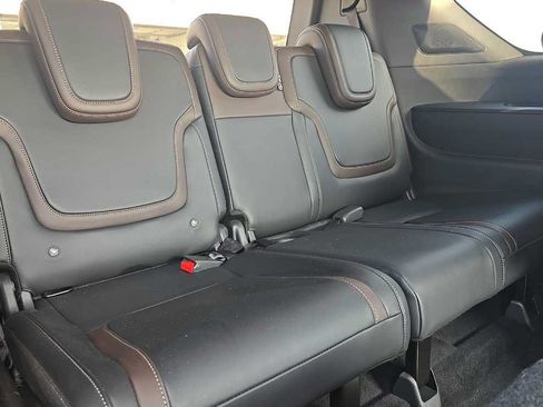 Used 2025 Nissan Armada SL w/ Captain's Chari Seat Package AWD/4WD image 15