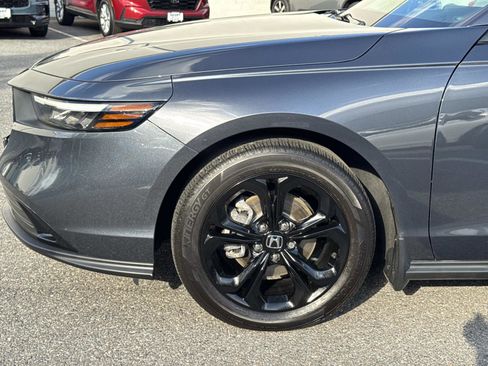 Certified 2025 Honda Accord SE image 29
