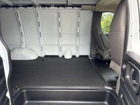 New 2025 Chevrolet Express 2500 w/ Driver Convenience Package image 13