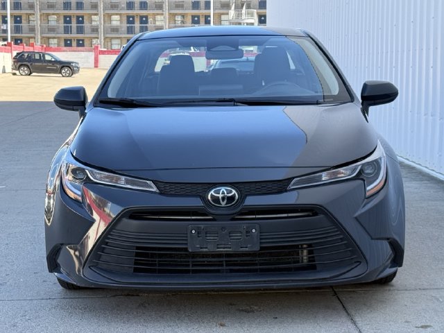 Used 2025 Toyota Corolla LE FWD image 9