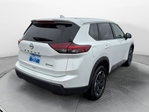 Used 2024 Nissan Rogue SV image 5
