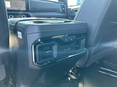 New 2026 GMC Sierra 2500 AT4 w/ AT4 Premium Plus Package AWD/4WD image 36