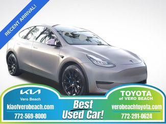 Used 2020 Tesla Model Y Long Range video 1