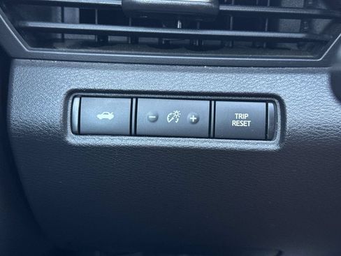 Used 2024 Nissan Altima 2.5 SV FWD image 28