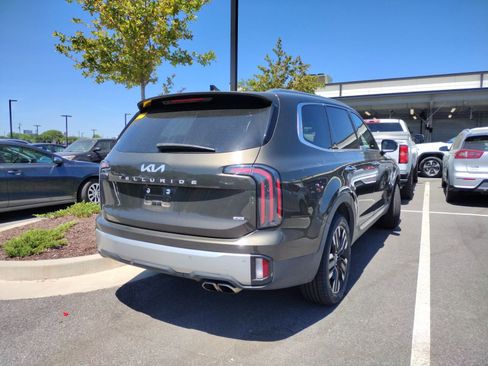 Used 2024 Kia Telluride SX Prestige AWD/4WD image 4