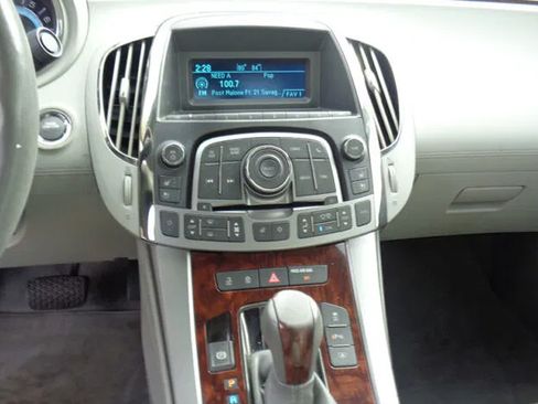 Used 2010 Buick LaCrosse CXL w/ Luxury Package AWD/4WD image 14